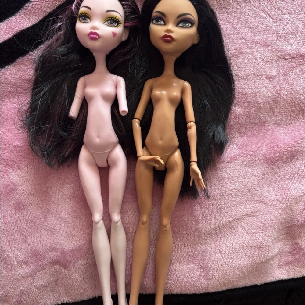 Monster High Dolls Draculaura and Cleo